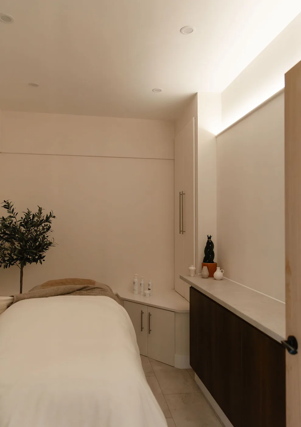 The Skin Lounge treatment room on Gloucester Road, Bristol